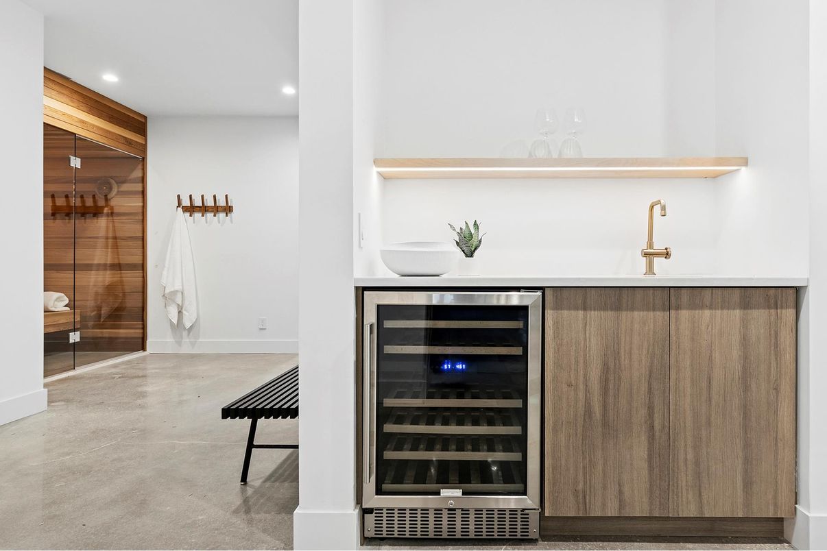 Interior, Recessed Lighting, Stainless Steel Appliances