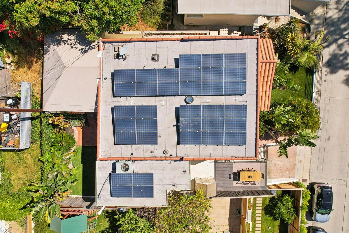 Exterior, Drone