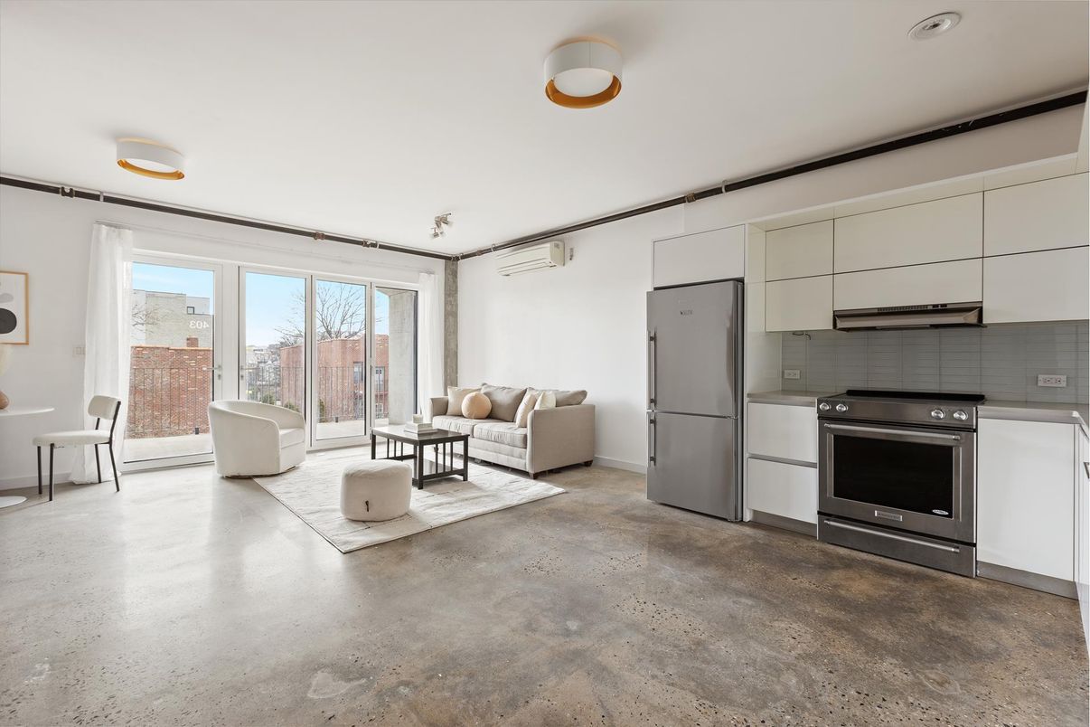 Interior, Kitchen, Living room, Recessed Lighting, Stainless Steel Appliances