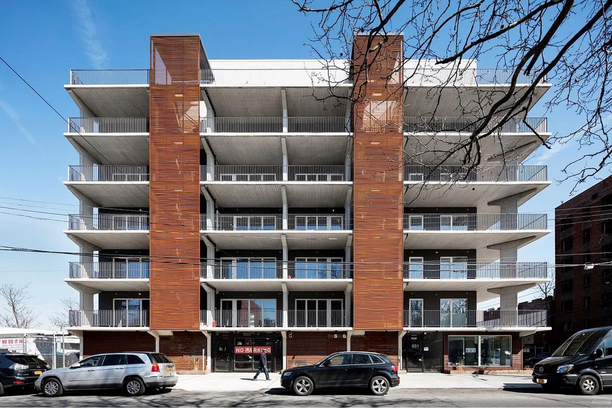 Exterior, Facade, Condo Building