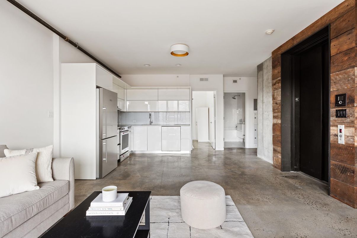Interior, Kitchen, Living room, Stainless Steel Appliances