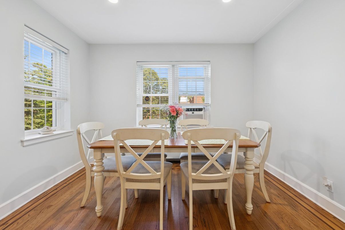 Dining room, Interior, Recessed Lighting, Wood Texture Flooring