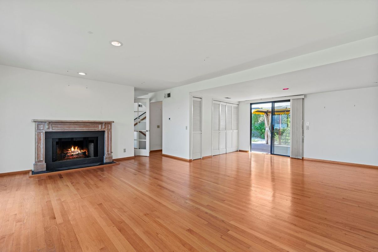 DE Listing image placeholder