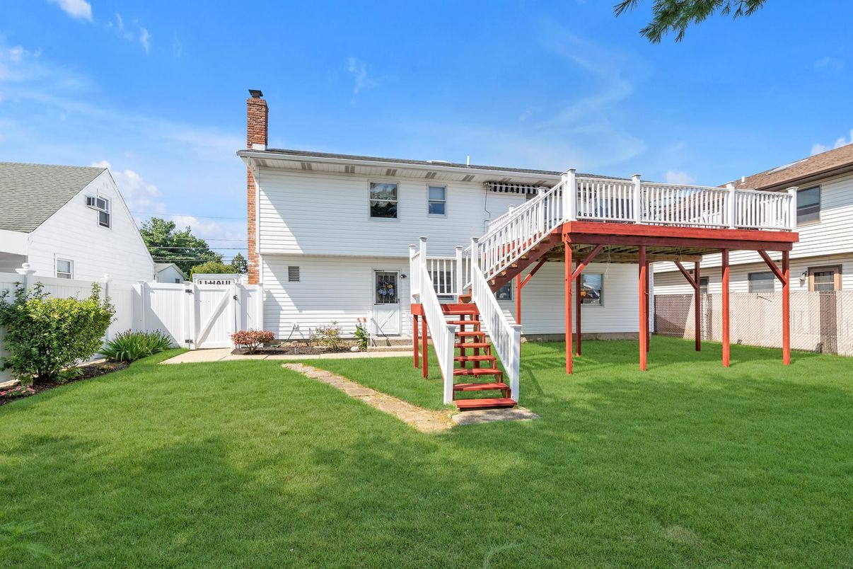 Backyard, Exterior, Playground