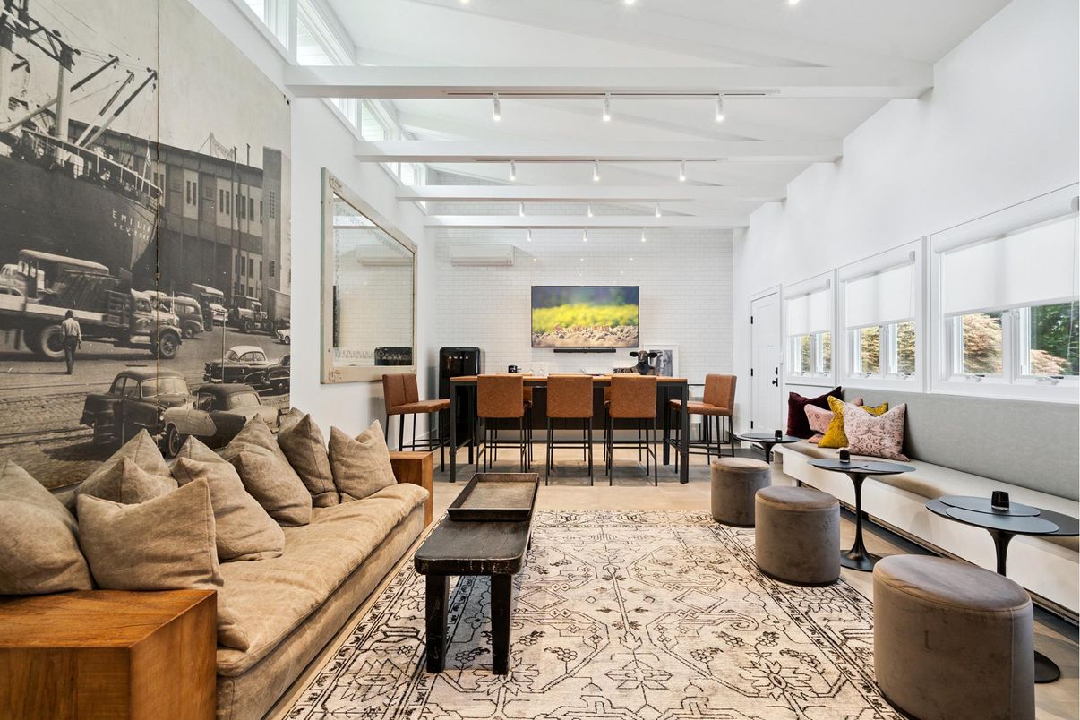 Dining room, Interior, Living room, Recessed Lighting
