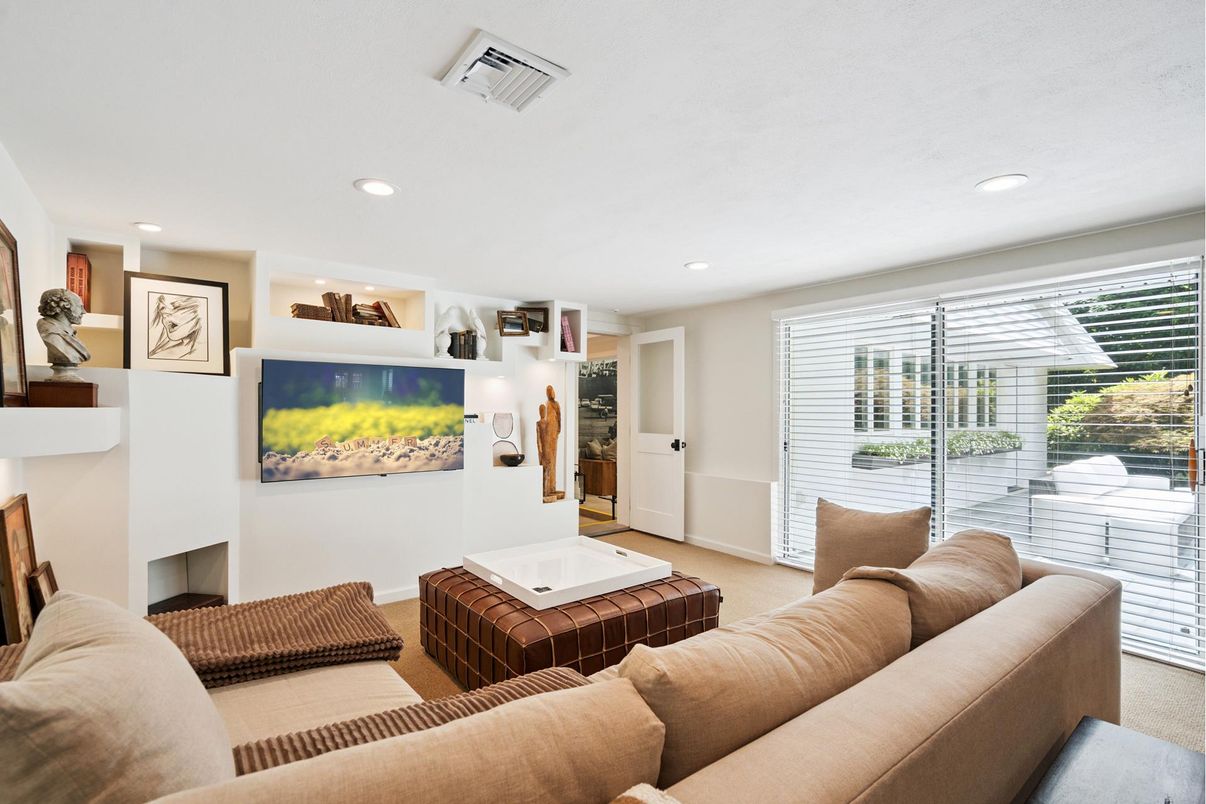 Fireplace, Interior, Living room, Recessed Lighting