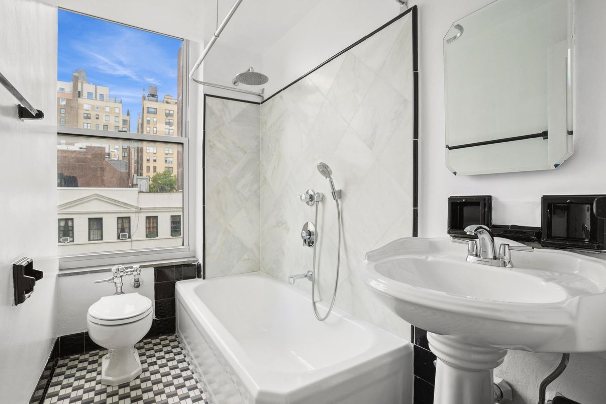 DE Listing image placeholder