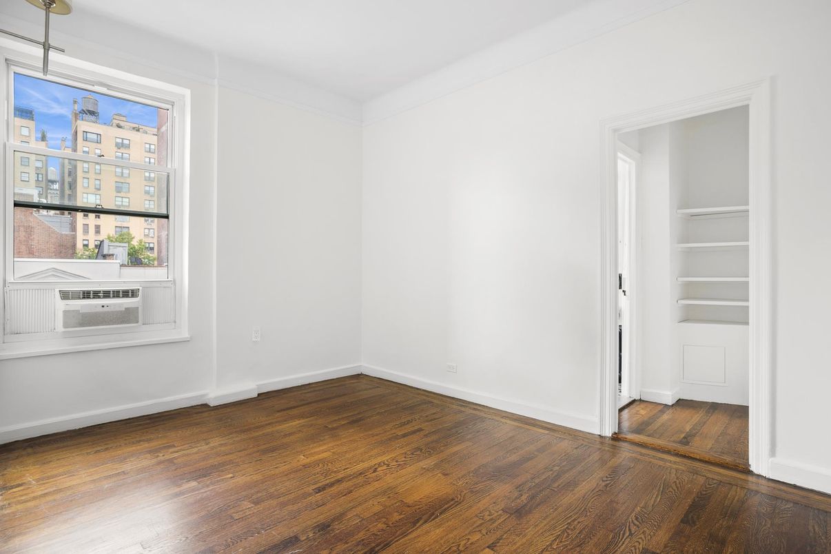 DE Listing image placeholder