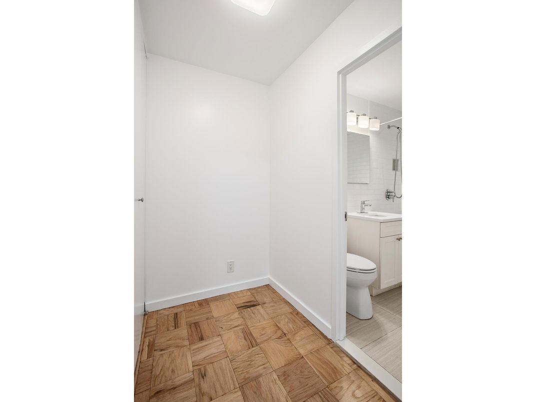 DE Listing image placeholder