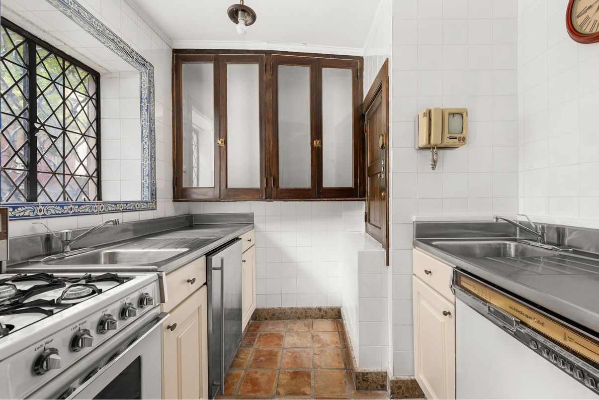 DE Listing image placeholder