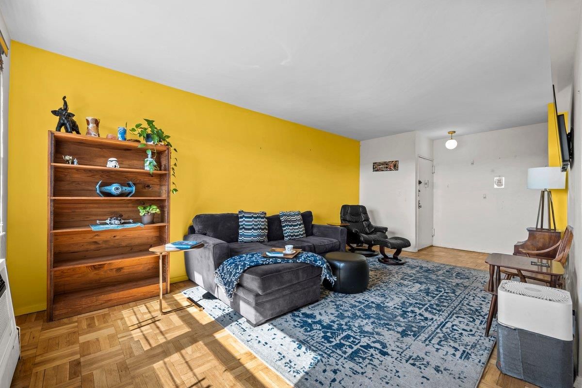 DE Listing image placeholder