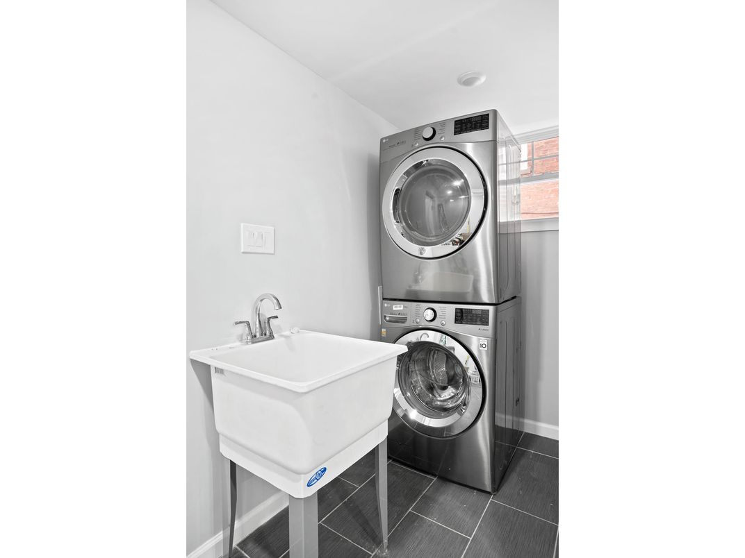 DE Listing image placeholder