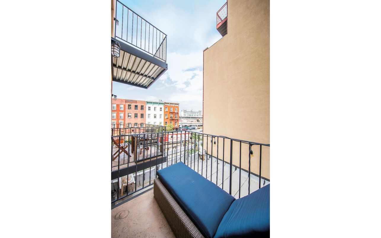 DE Listing image placeholder