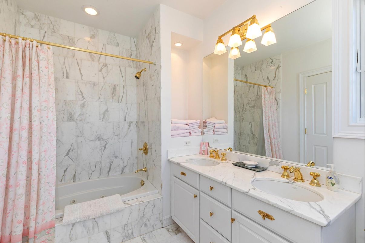Bathroom, Dual Sink Vanities, Interior, Marble, Marble Walls, Recessed Lighting