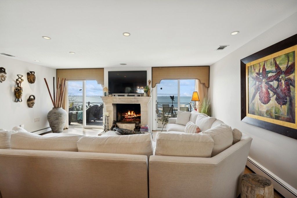 Fireplace, Interior, Living room, Recessed Lighting, Water