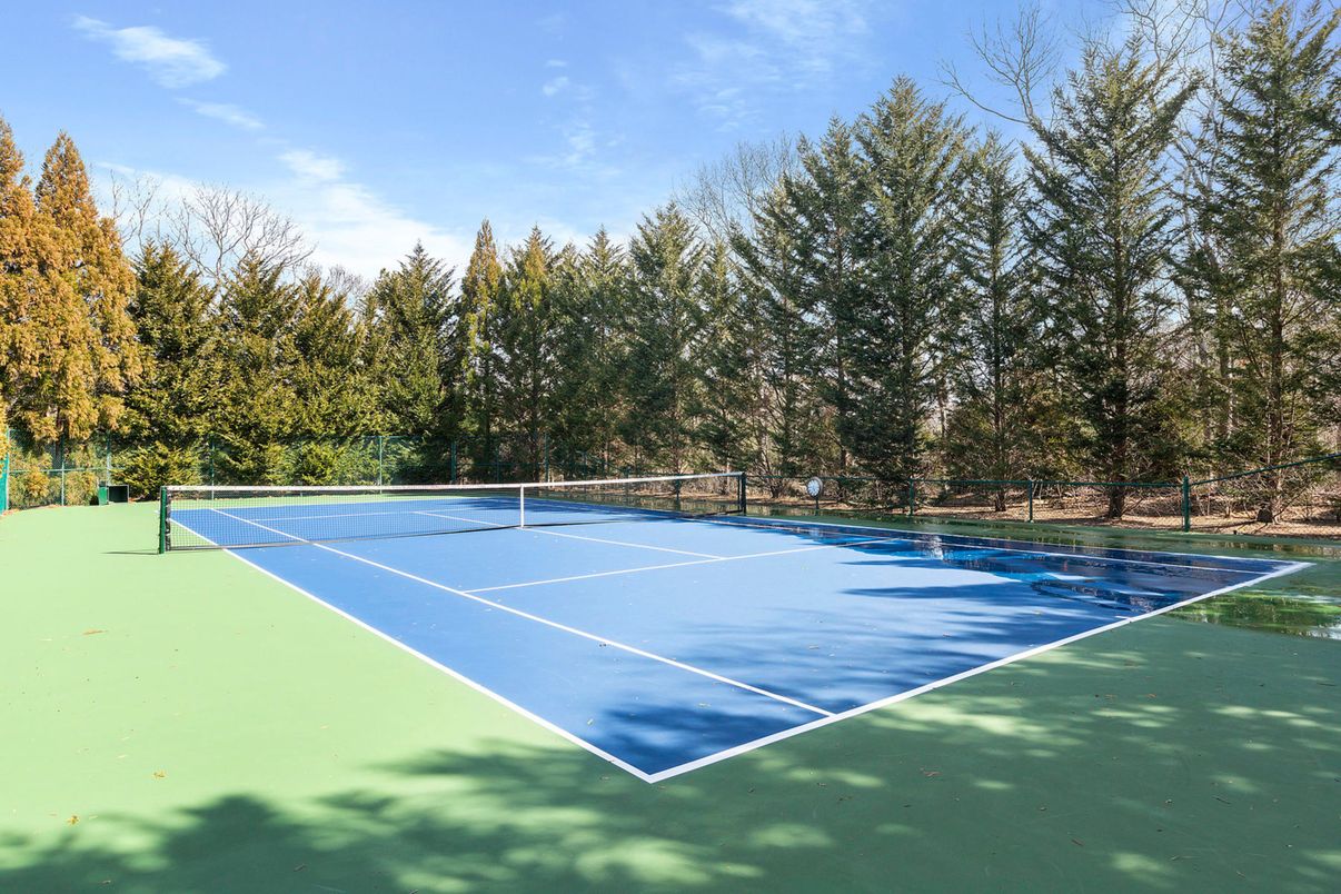 Exterior, Tennis Courts