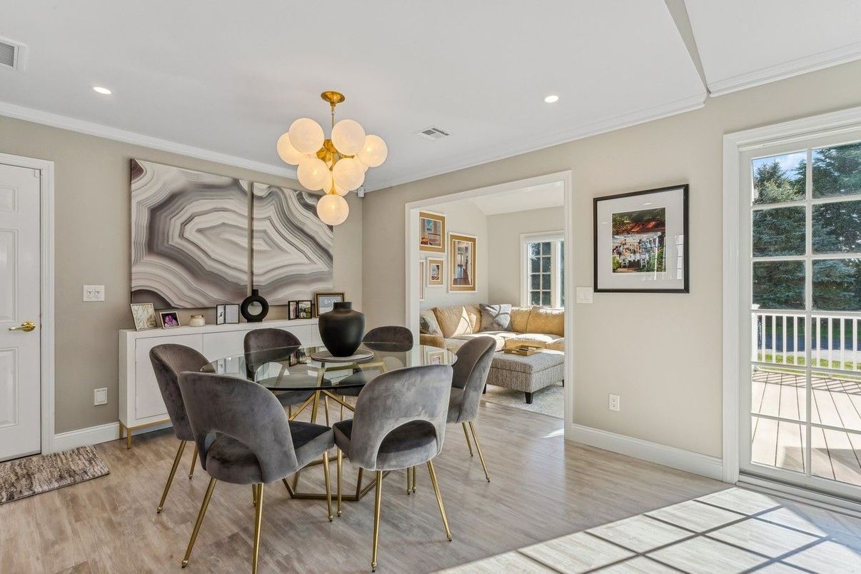 Dining room, Interior, Living room, Pendant Lights, Recessed Lighting, Wood Texture Flooring