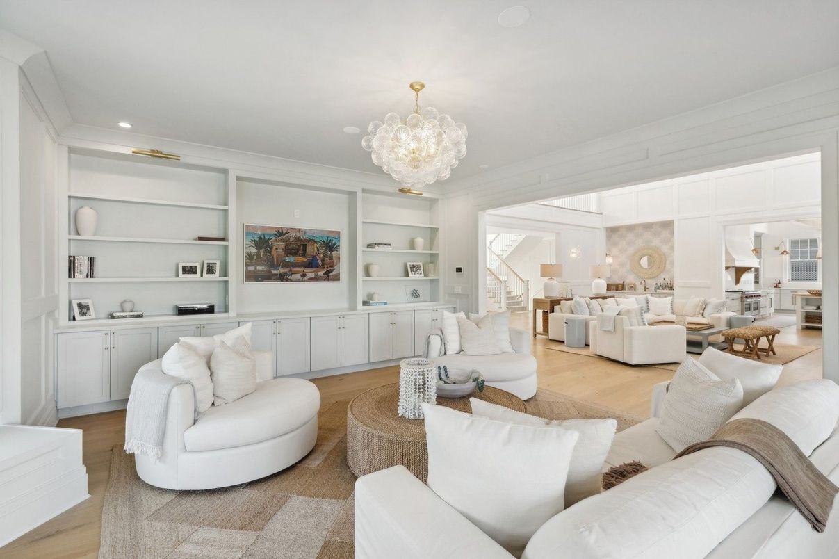 Chandelier, Interior, Living room, Recessed Lighting, Wood Texture Flooring