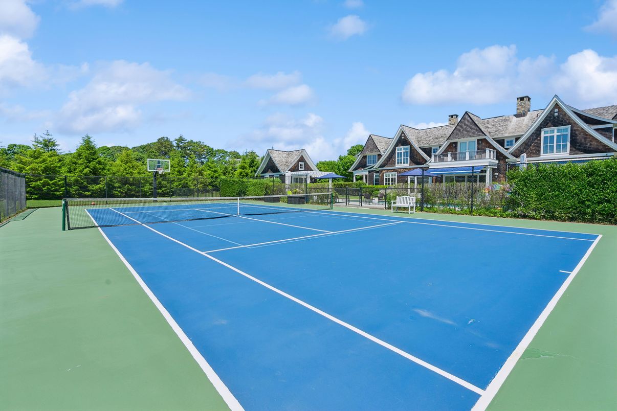 Exterior, Tennis Courts