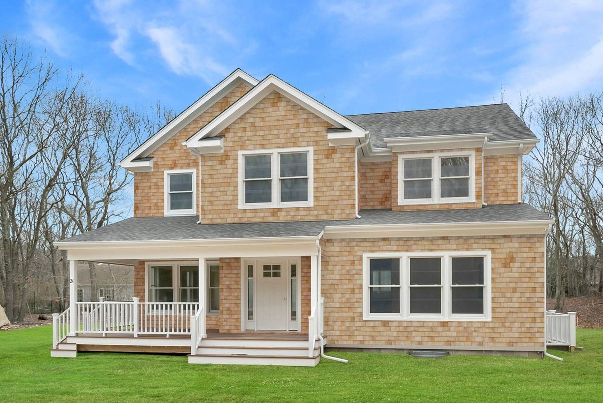 Exterior, Facade, Farmhouse