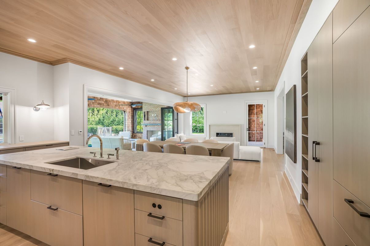 Dining room, Interior, Kitchen, Recessed Lighting, Wooden Ceilings, Wood Texture Flooring