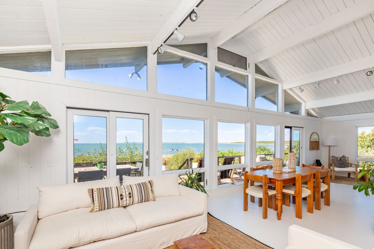 Dining room, Interior, Living room, Sun Room, Water