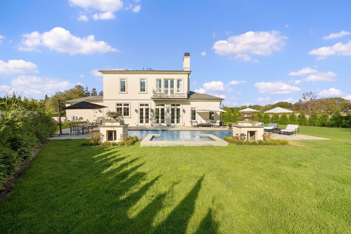 Backyard, Exterior, Pool