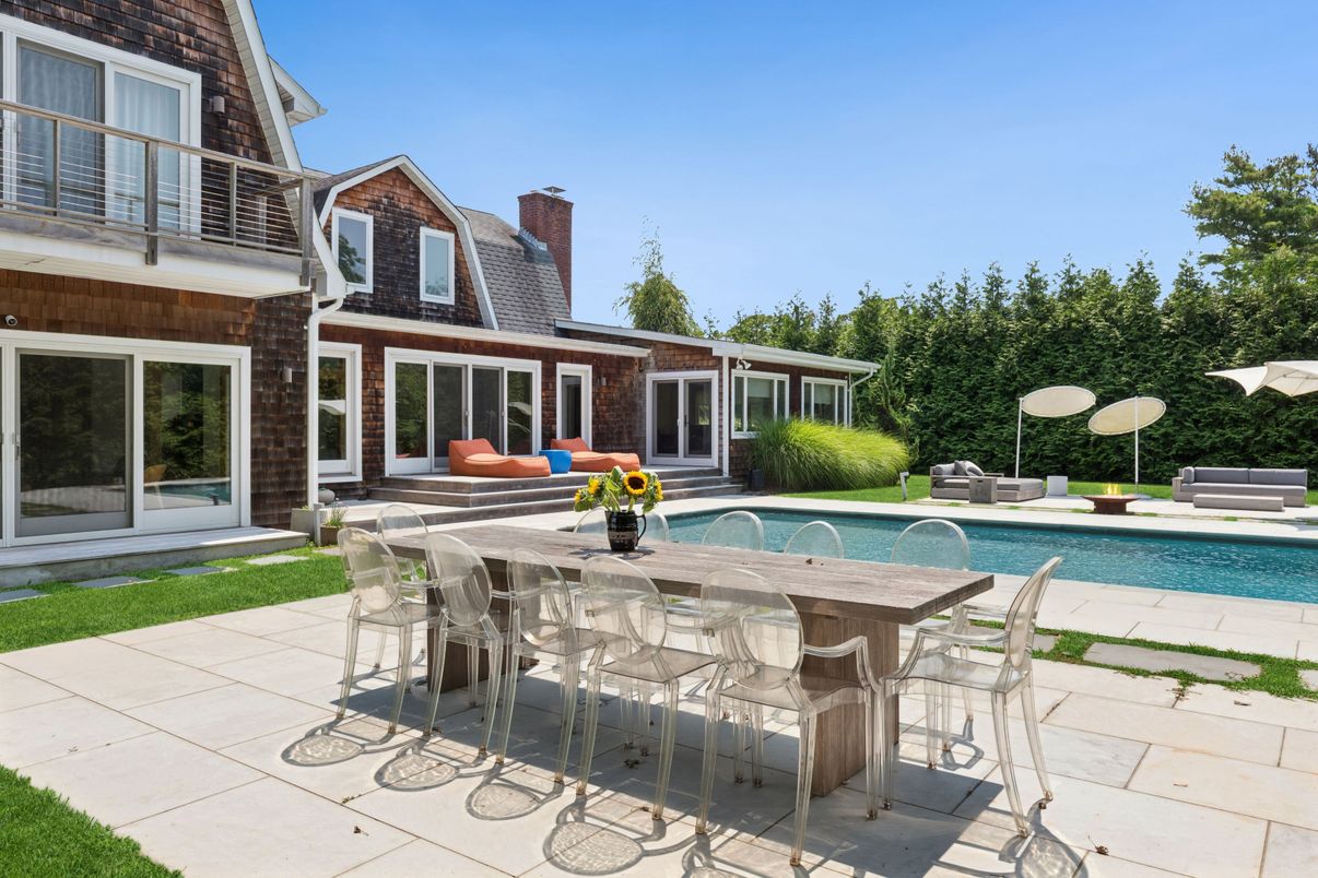 Exterior, Pool
