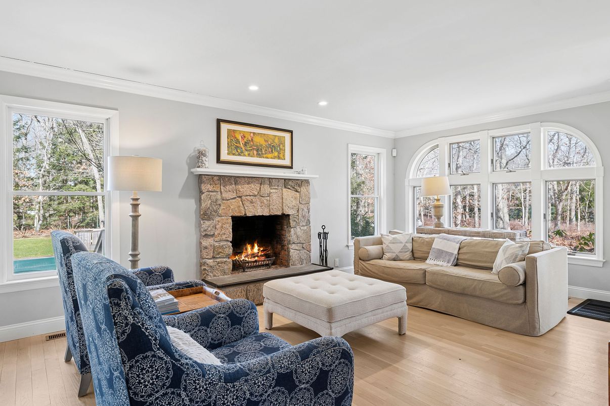 Fireplace, Interior, Living room, Recessed Lighting, Wood Texture Flooring