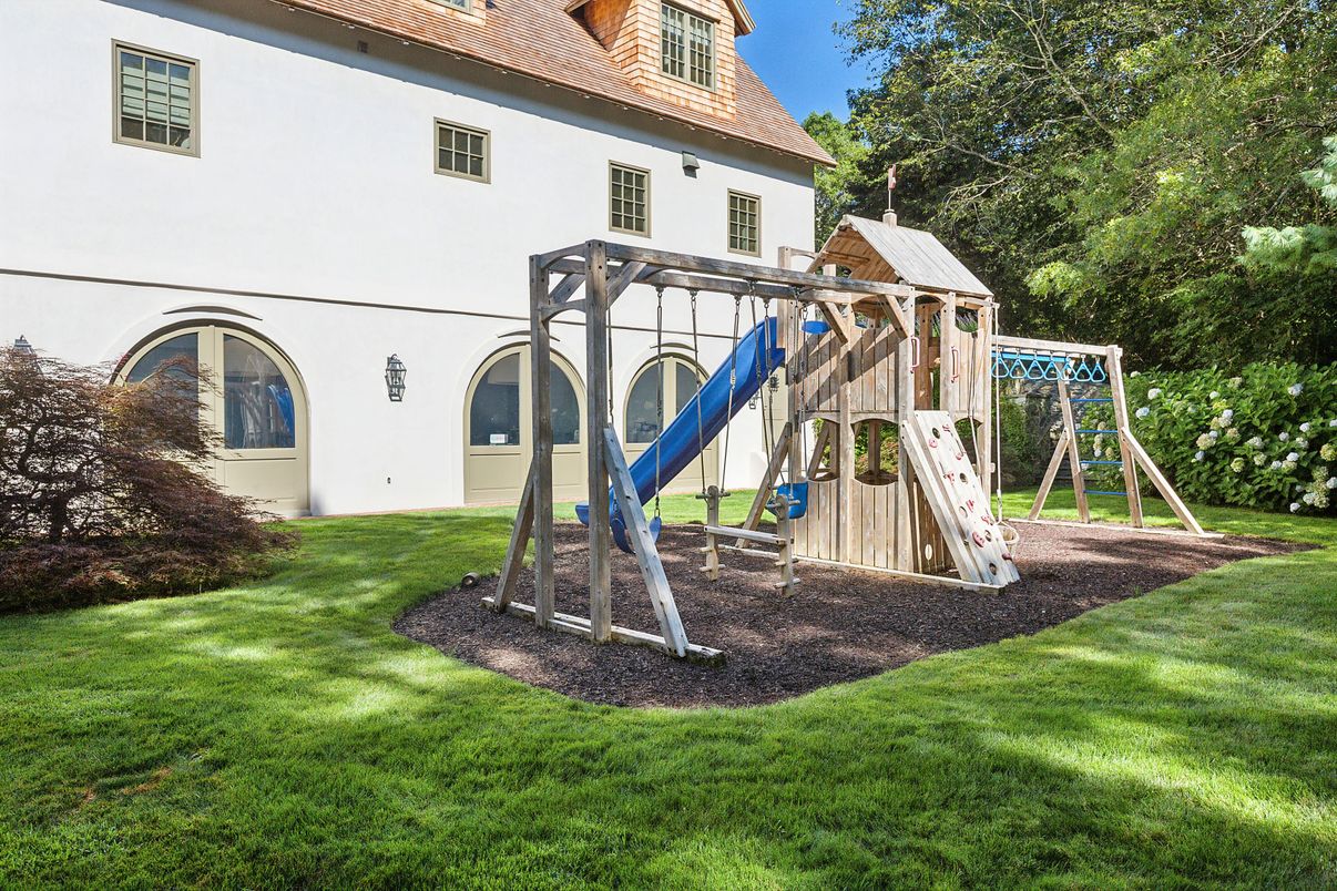 Backyard, Exterior, Playground