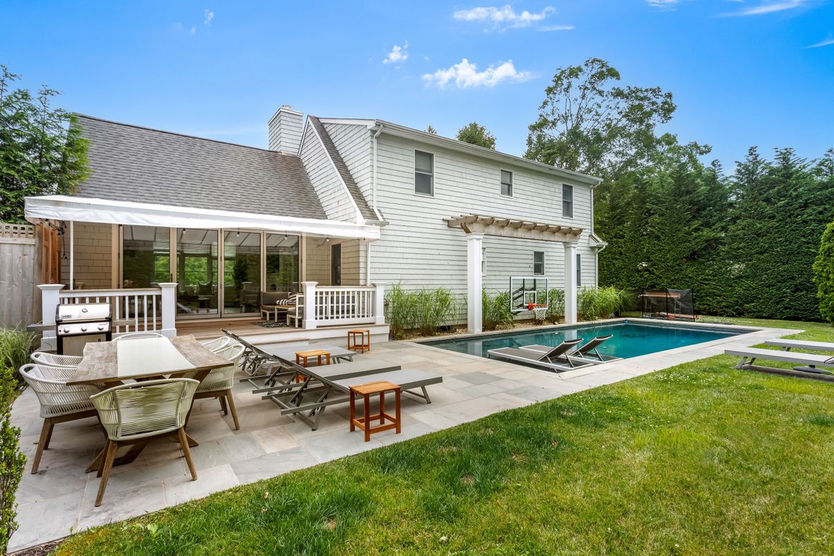Backyard, Exterior, Pool