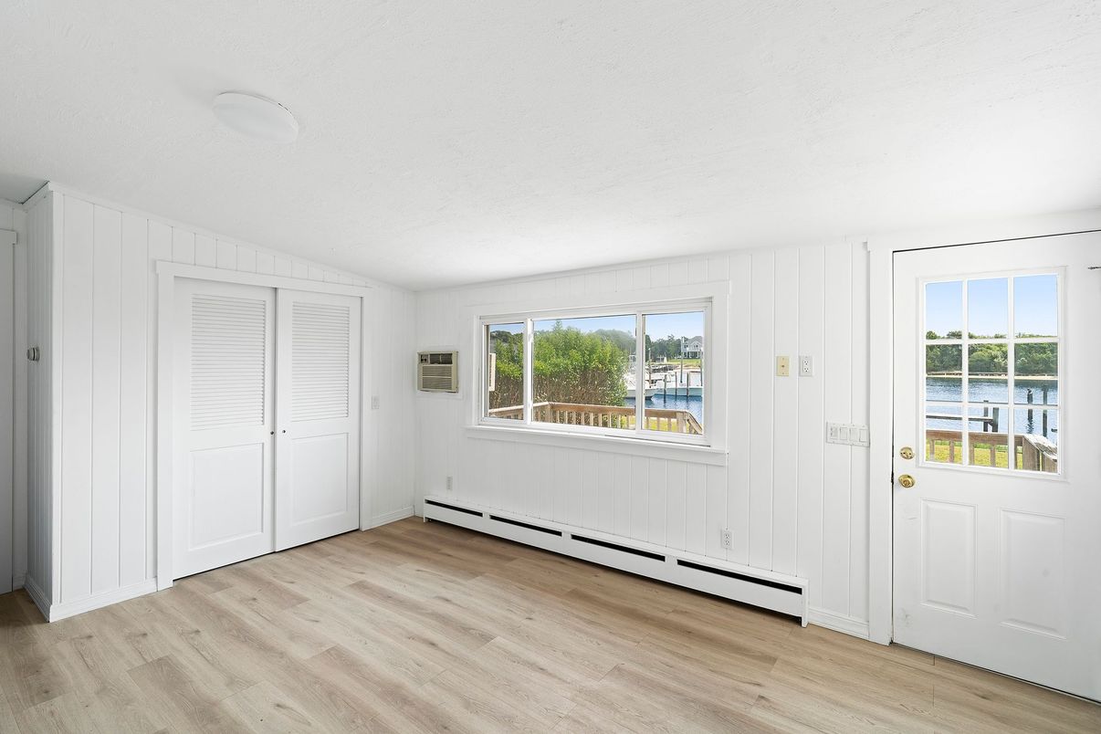 Empty room, Interior, Water, Wood Texture Flooring