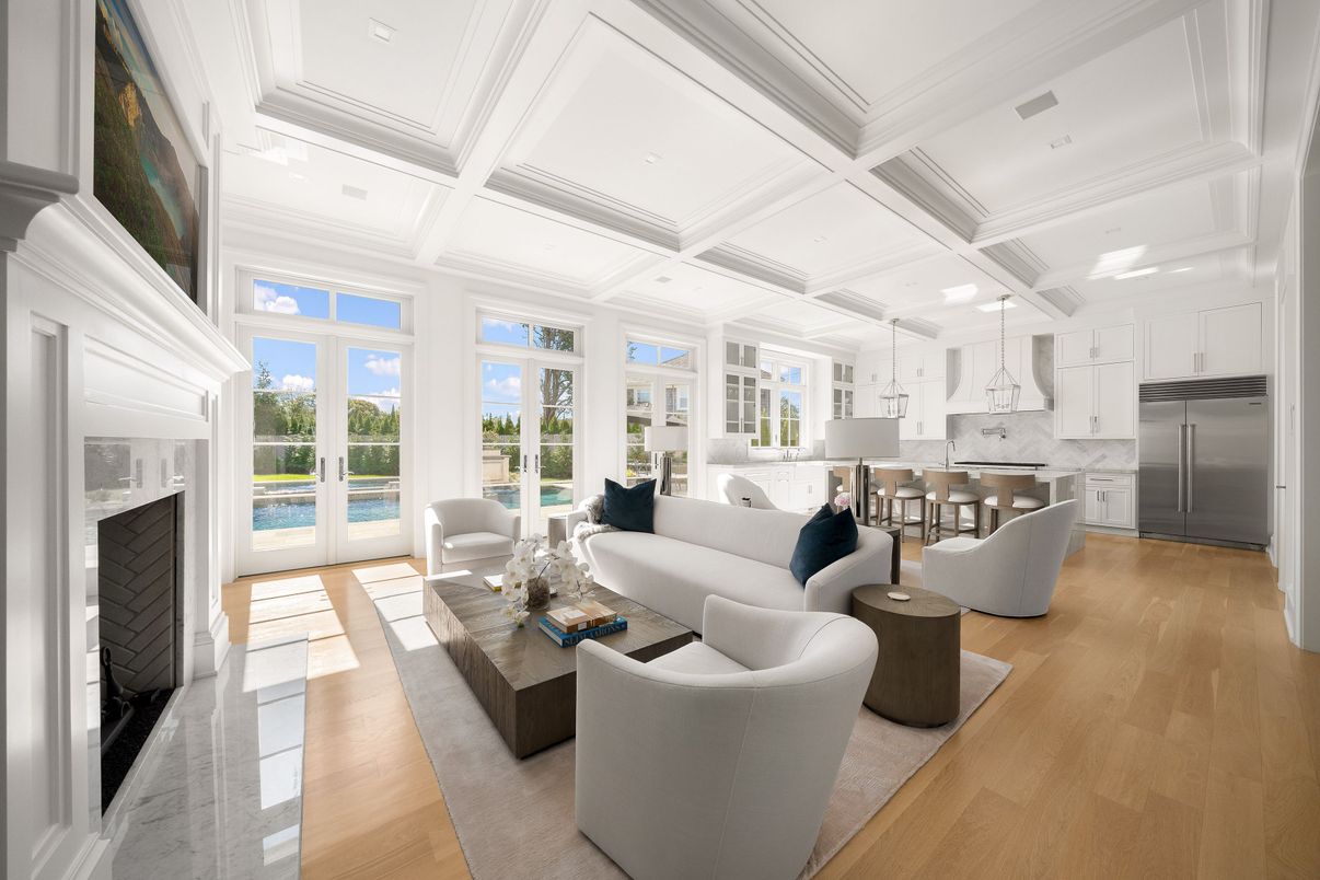 Dining room, Interior, Kitchen, Living room, Pendant Lights, Recessed Lighting, Wood Texture Flooring