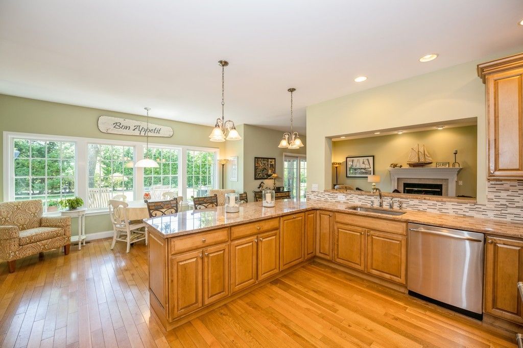 Dining room, Fireplace, Interior, Kitchen, Pendant Lights, Recessed Lighting, Wood Texture Flooring