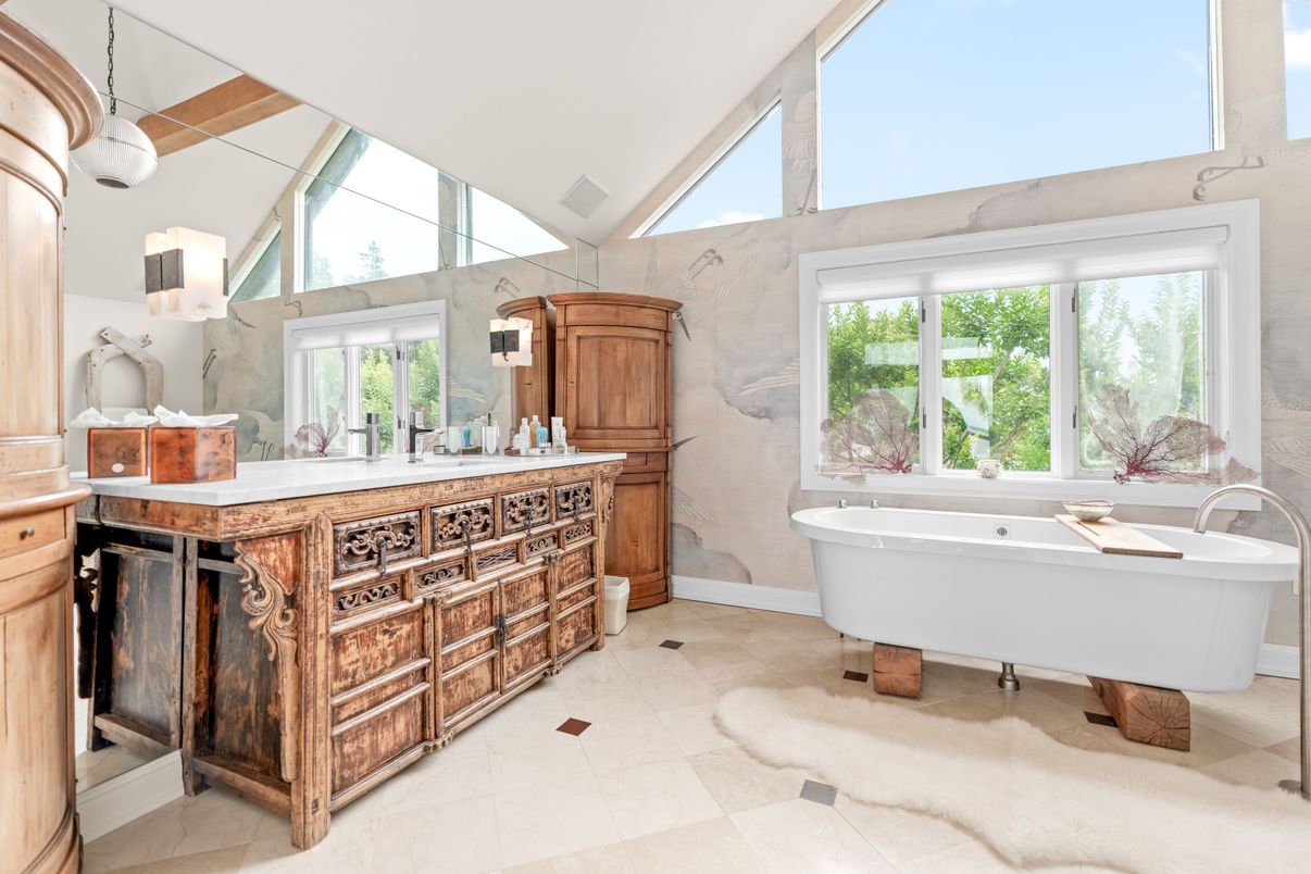 Bathroom, Dual Sink Vanities, Free Standing Baths, Interior