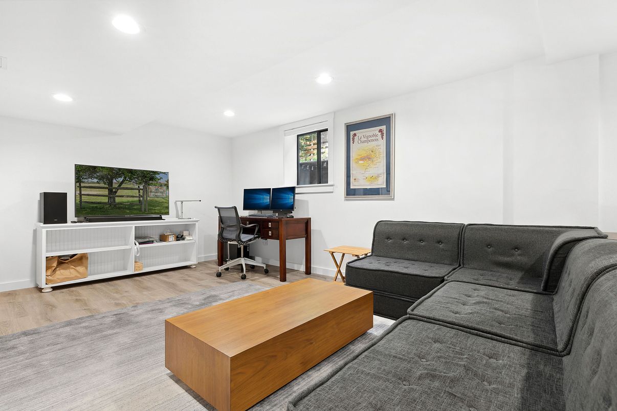 Home Office, Interior, Recessed Lighting, Wood Texture Flooring