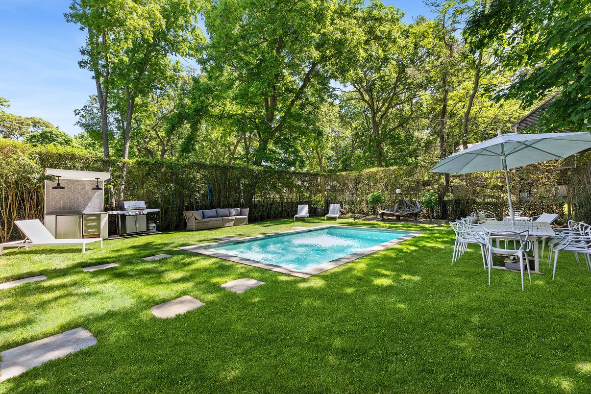 Backyard, Exterior, Pool