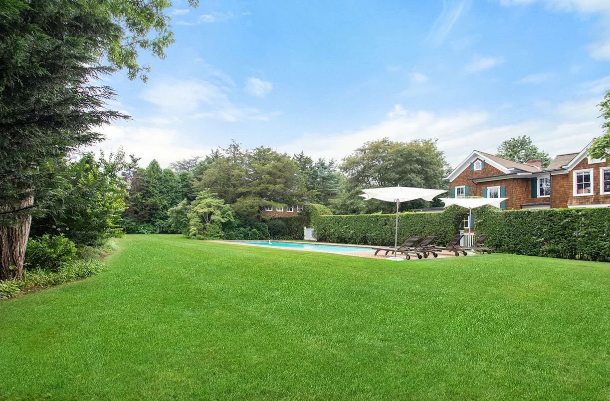 Backyard, Exterior, Pool