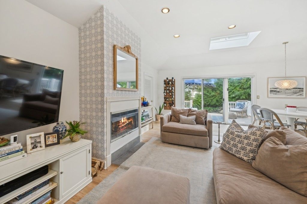 Dining room, Fireplace, Interior, Living room, Pendant Lights, Recessed Lighting, Wood Texture Flooring