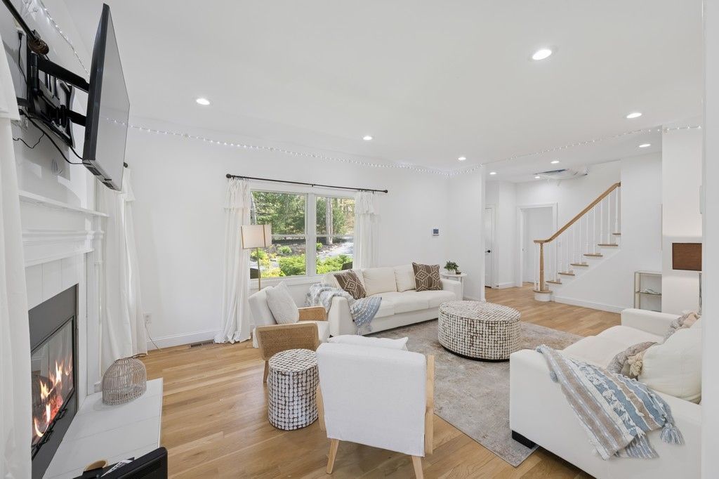 Fireplace, Interior, Living room, Recessed Lighting, Wood Texture Flooring