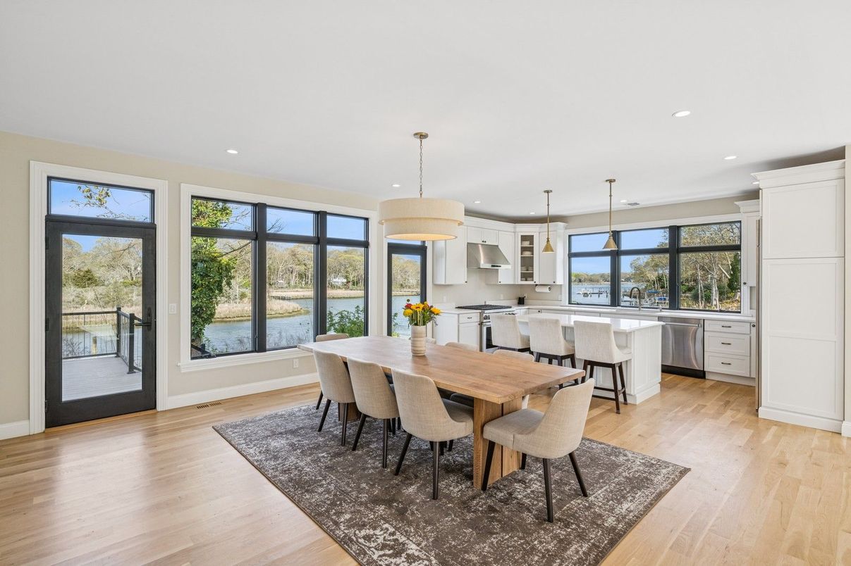 Dining room, Interior, Kitchen, Pendant Lights, Recessed Lighting, Wood Texture Flooring