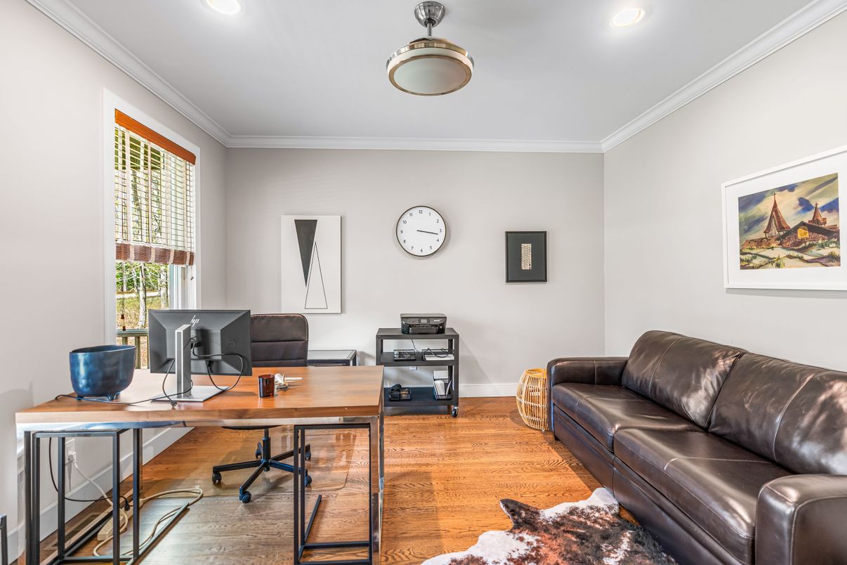 Home Office, Interior, Recessed Lighting, Wood Texture Flooring