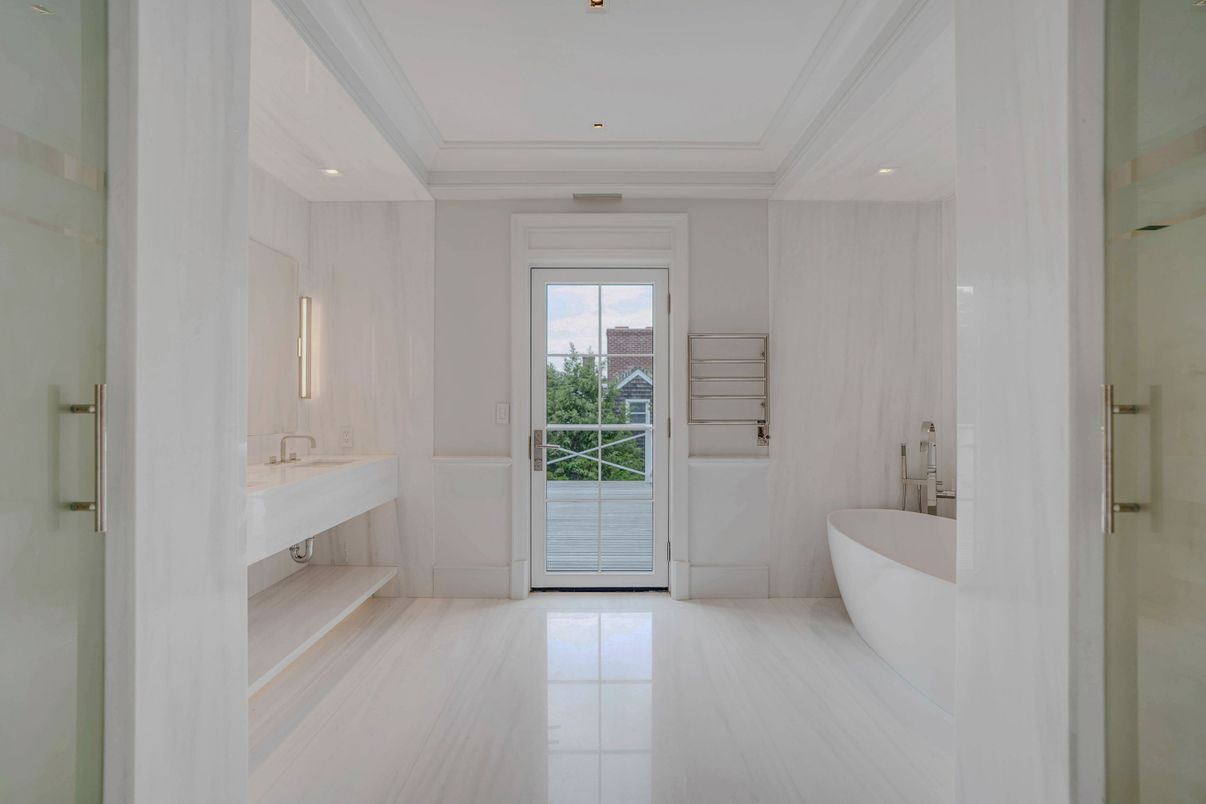 Bathroom, Free Standing Baths, Interior, Recessed Lighting