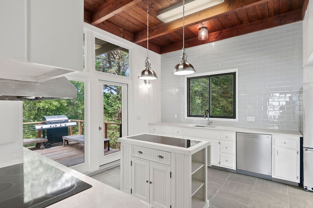 Interior, Kitchen, Pendant Lights, Stainless Steel Appliances, Wooden Beams, Wooden Ceilings