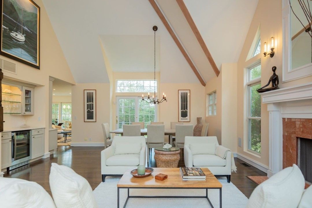 Chandelier, Dining room, Fireplace, Interior, Living room, Pendant Lights, Wood Texture Flooring