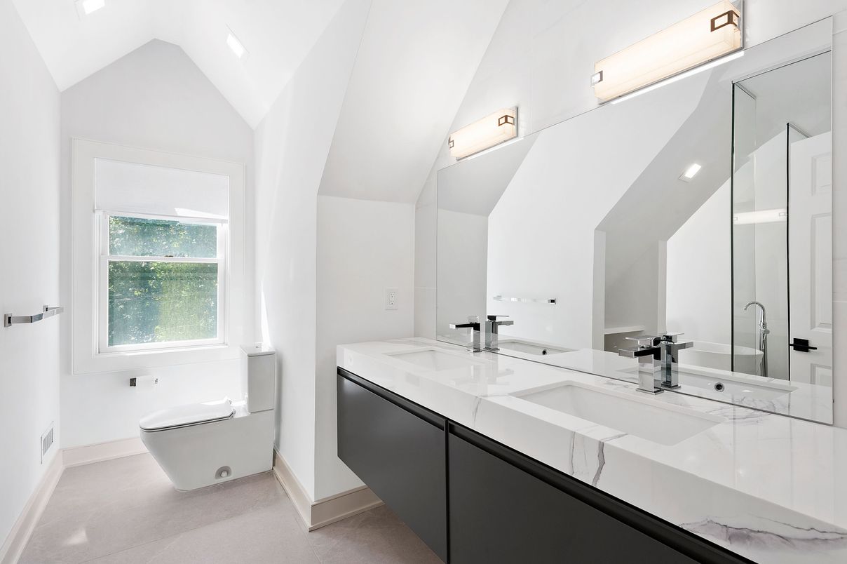 Bathroom, Dual Sink Vanities, Free Standing Baths, Interior, Recessed Lighting
