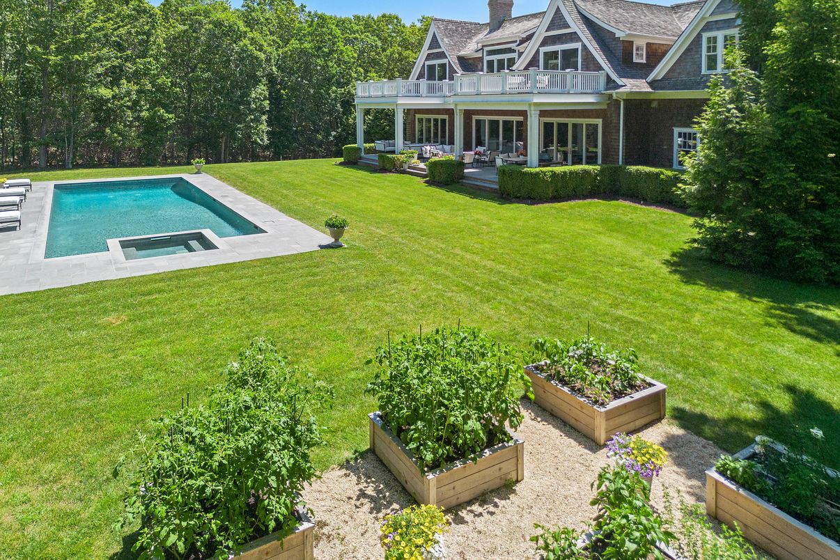 Backyard, Exterior, Pool