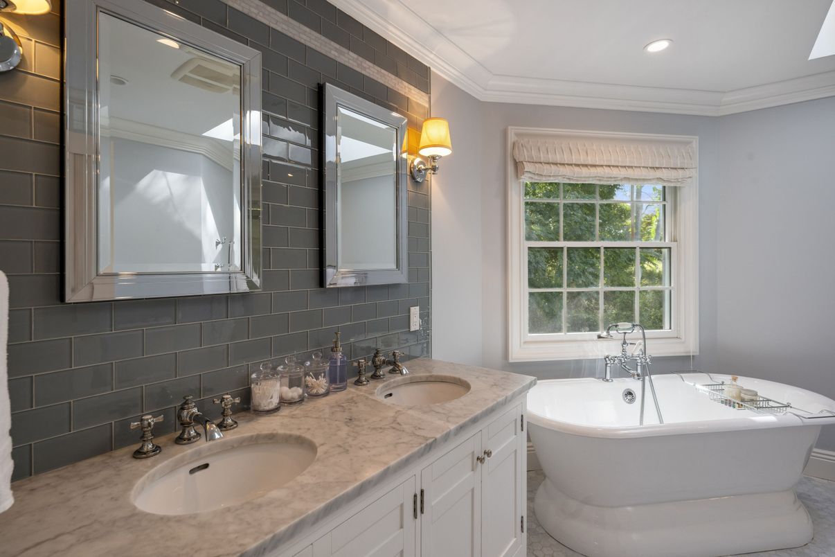 Bathroom, Dual Sink Vanities, Free Standing Baths, Interior, Recessed Lighting