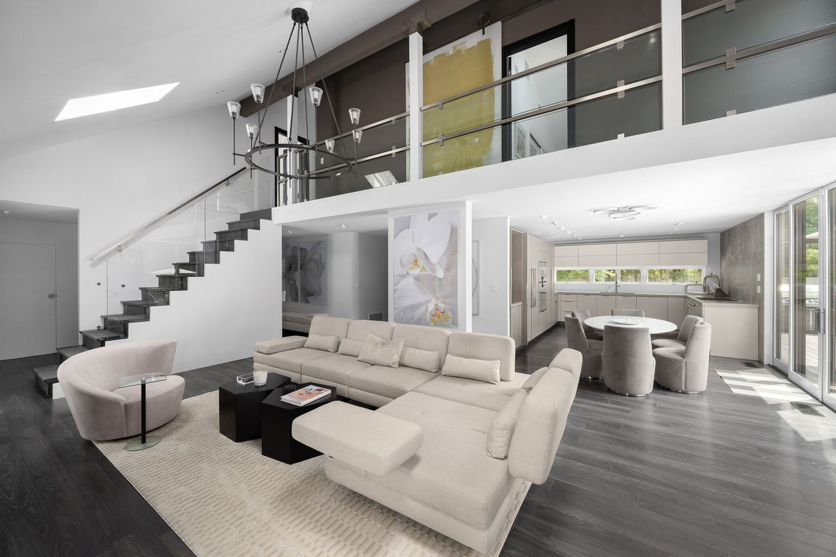 Dining room, Interior, Living room, Pendant Lights, Recessed Lighting, Wood Texture Flooring