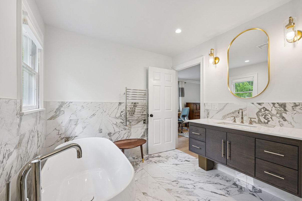 Bathroom, Dual Sink Vanities, Free Standing Baths, Interior, Marble, Marble Walls, Recessed Lighting